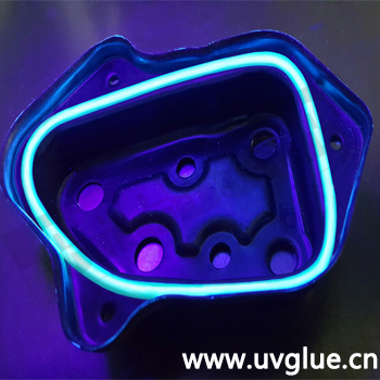 制作珠宝中UV胶水的实用经验分享